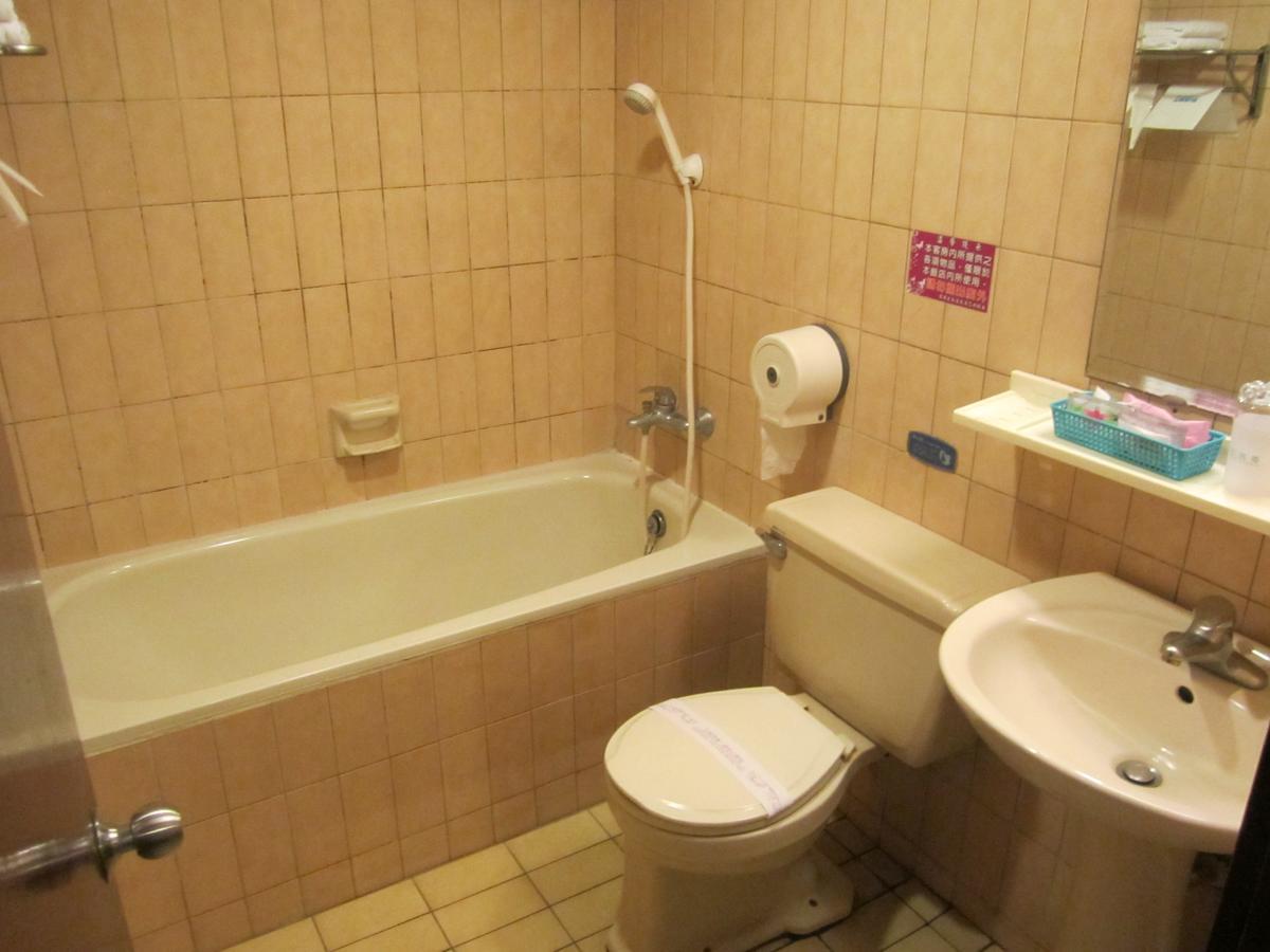 Goshen Hotel Kaohsiung Luaran gambar